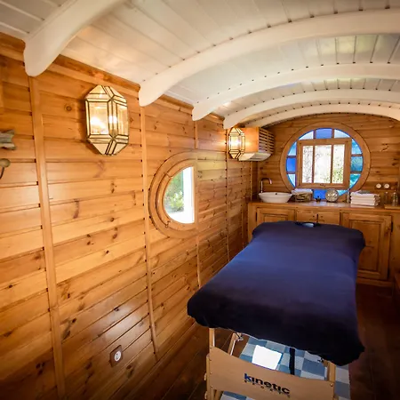 Oustau Camarguen Hôtel&spa Hotel 4*