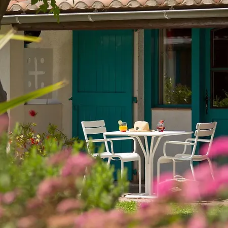 Oustau Camarguen Hôtel&spa Hotel 4*