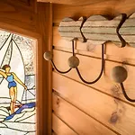 Otel Oustau Camarguen & 4*