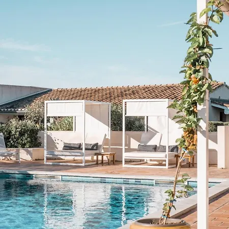 ホテル Oustau Camarguen & 4*