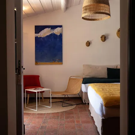 Hotell Oustau Camarguen &