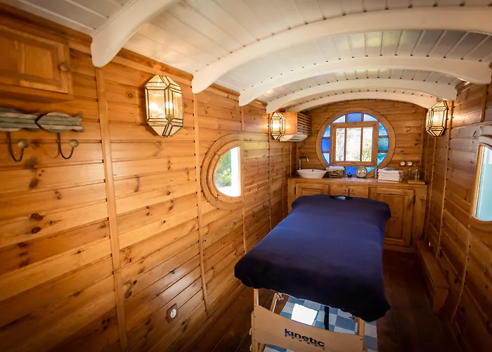 Oustau Camarguen Hôtel&spa Hotel 4*